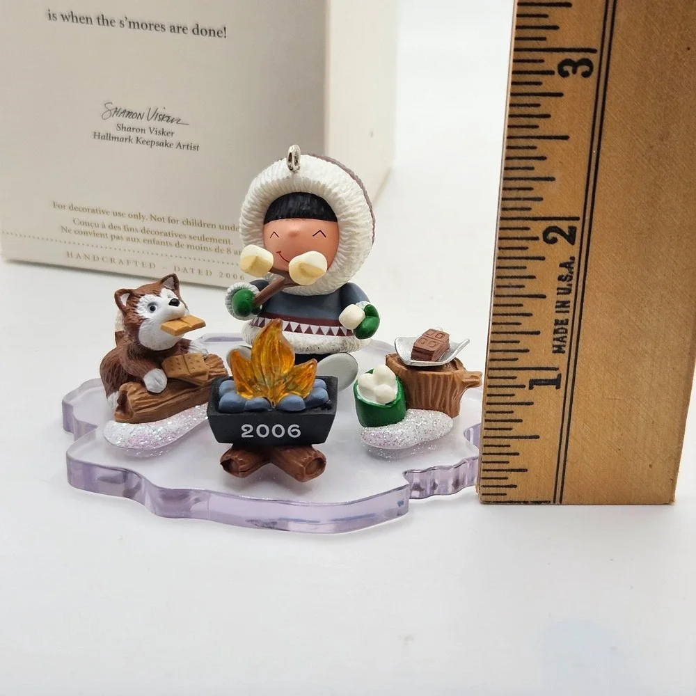 Hallmark Keepsake Frosty Friends 2006 27th Series Ornament Camping S'mores
